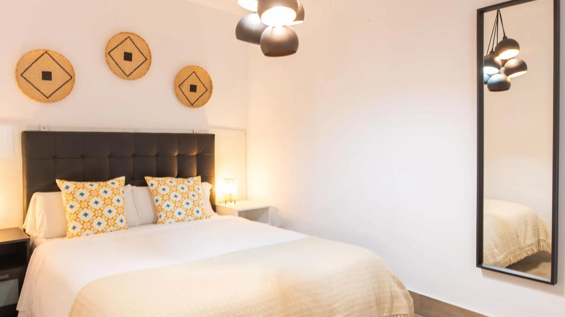 Alohamundi Santa Clara Apartment Seville 0*,